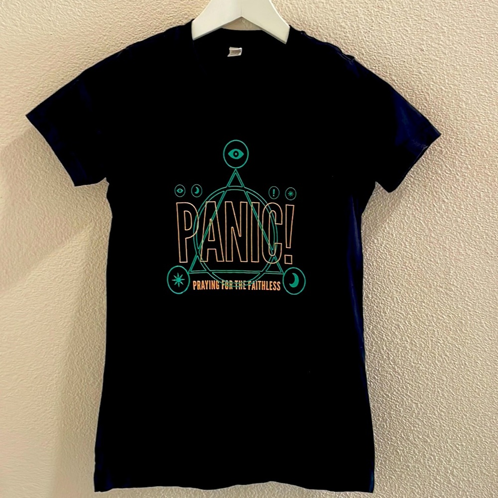 Women’s panic at the disco black T-shirt